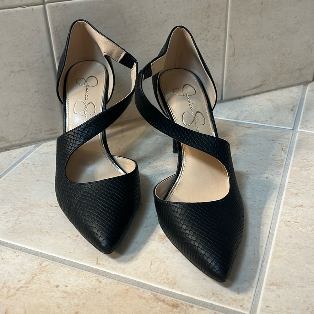 Jessica Simpson black heels